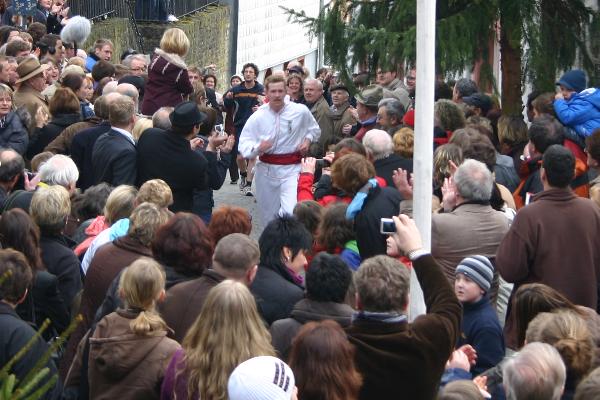 Zieleinlauf des Siegers der Eierlage 2010, Michael Roderich