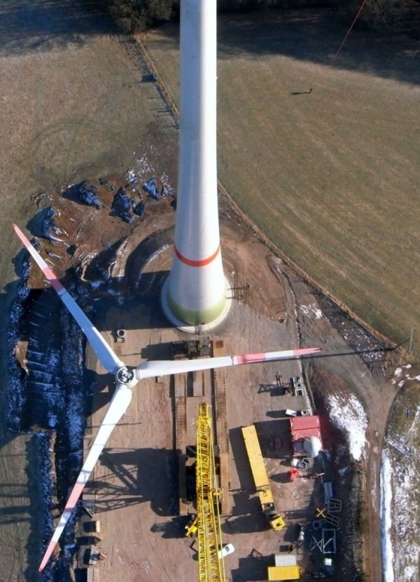 Windrad vor der Endmontage, Lauperath